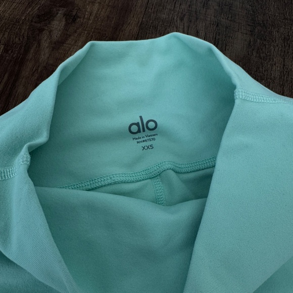 Alo Yoga Ribbed Mint Leggings XXS • High Waist • White Stripe Detail - Picture 6 of 8